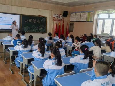 海拉爾區(qū)衛(wèi)生健康委深入推進新時代文明實踐志愿服務(wù)，擦亮健康咨詢服務(wù)品牌